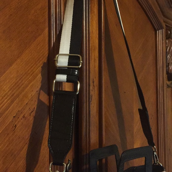 Steve Madden pink white and black purse - Picture 2 of 3